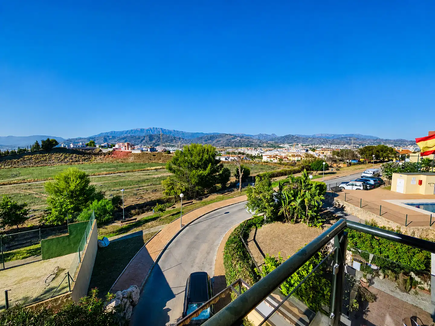Vista exterior de Dúplex en venda en Vélez-Málaga amb Aire condicionat, Terrassa i Piscina comunitària