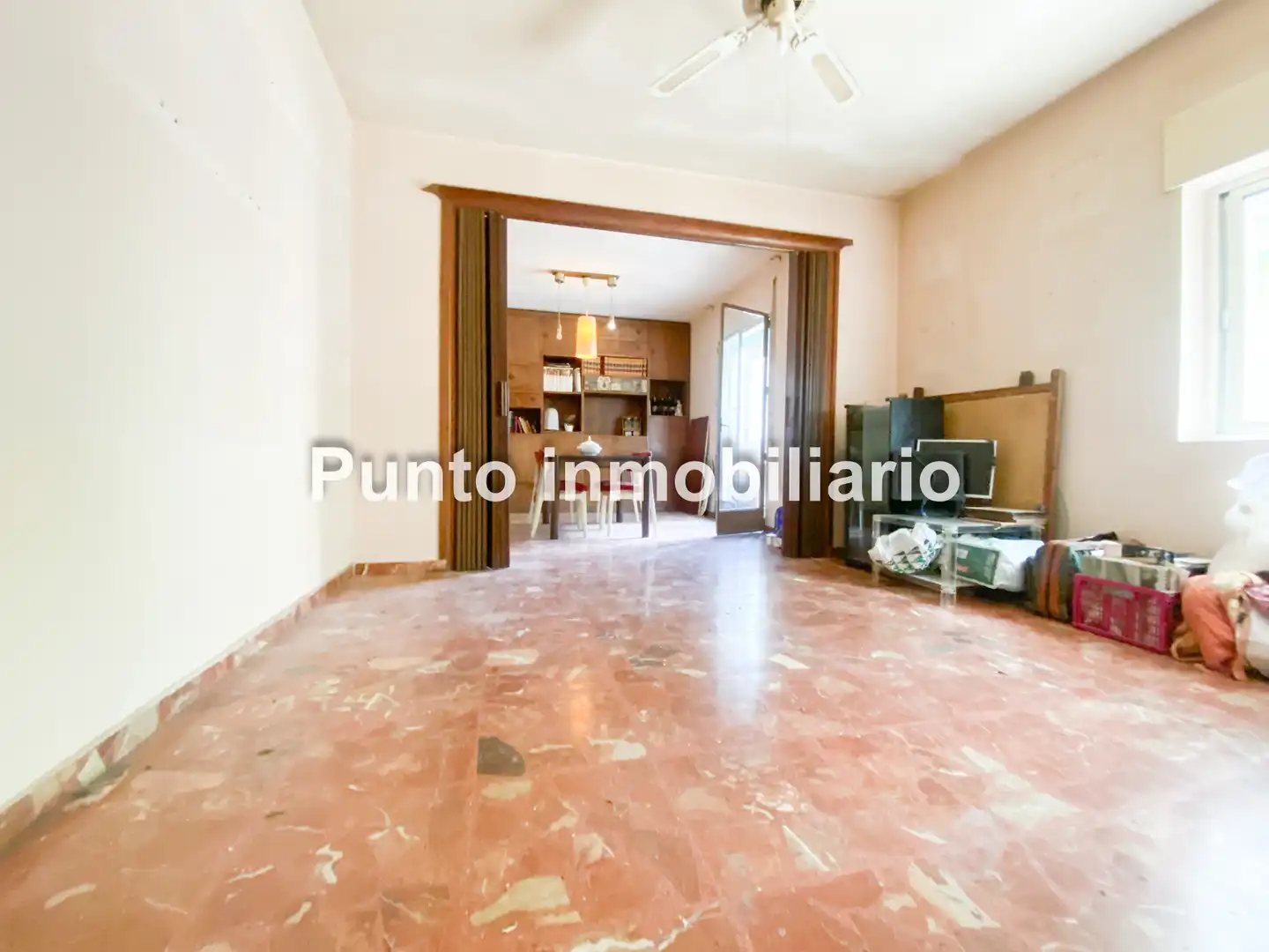 Sala d'estar de Pis en venda en Valladolid amb Calefacció, Parquet i Terrassa