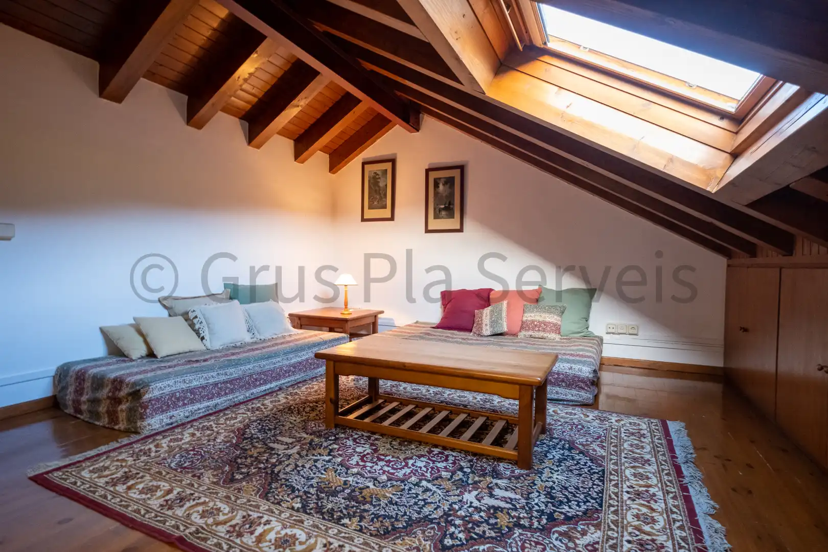 Sala de estar de Casa adosada en venta en Urús con Calefacción, Parquet y Amueblado