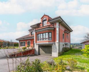 Exterior view of House or chalet for sale in Oviedo   with Heating, Private garden and Storage room