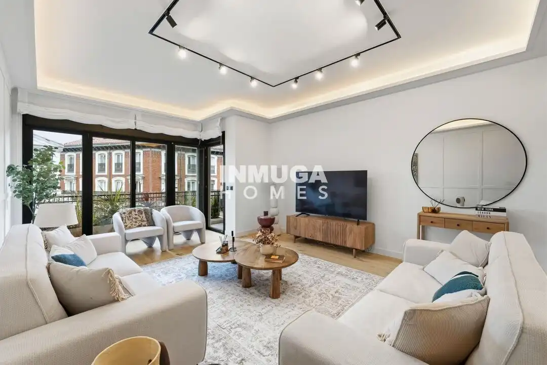 Piso con ascensor en venta en Centro, imagen 2