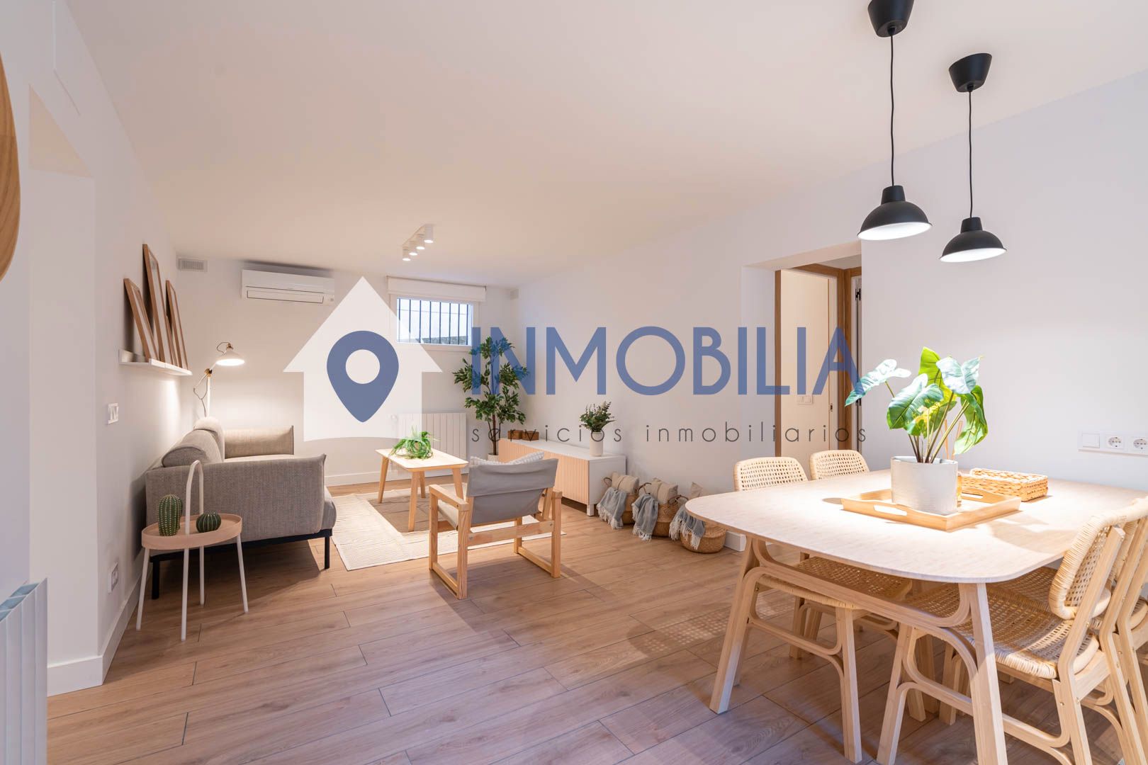 Living room of Flat for sale in  Madrid Capital  with Air Conditioner and Heating