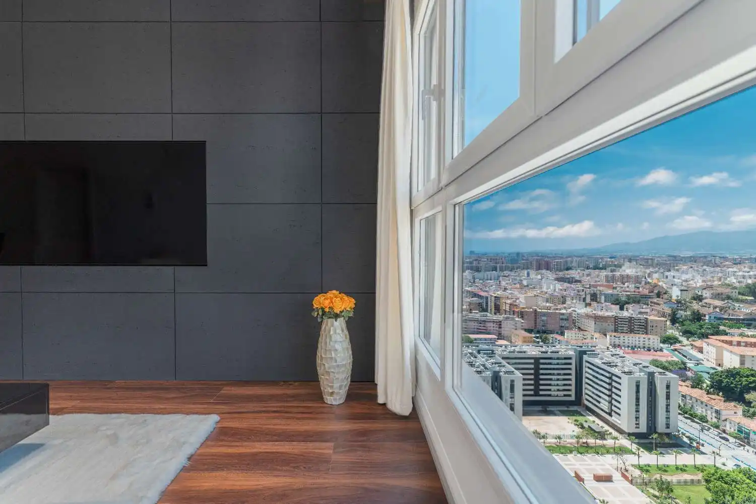 Flat for rent in N/A, Martiricos - La Roca - La Rosaleda