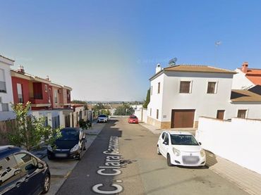 Casa amb jardí en venda a CLARA CAMPOAMOR