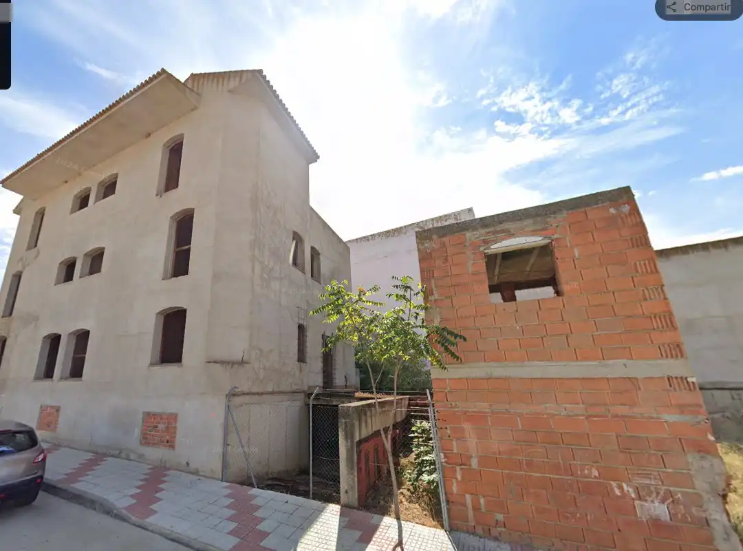 Vista exterior de Casa o xalet en venda en Castuera amb Jardí privat, Terrassa i Traster
