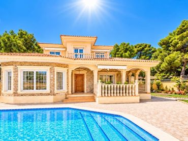 Chalet con piscina en venta en Calle Punta Prima