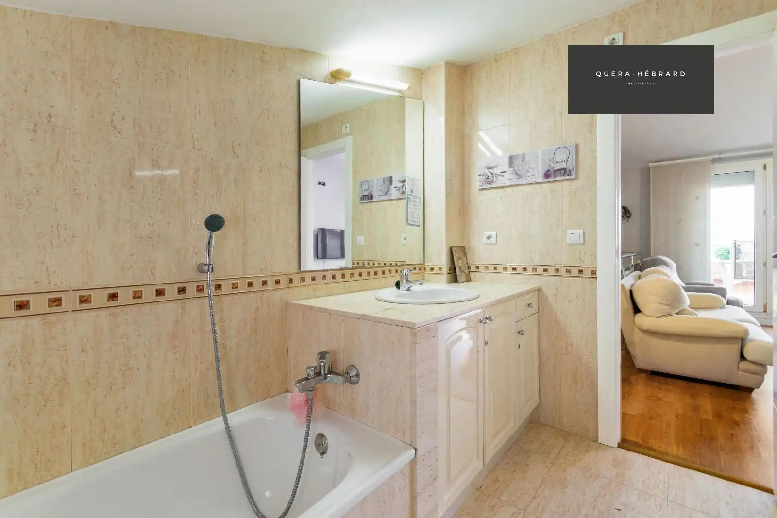 Baño de Casa adosada en venta en Rubí con Aire acondicionado, Calefacción y Parquet