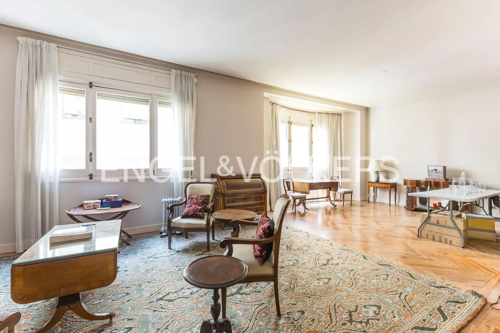 Exterior view of Flat for sale in Madrid  with Air Conditioner, Heating and Storage room