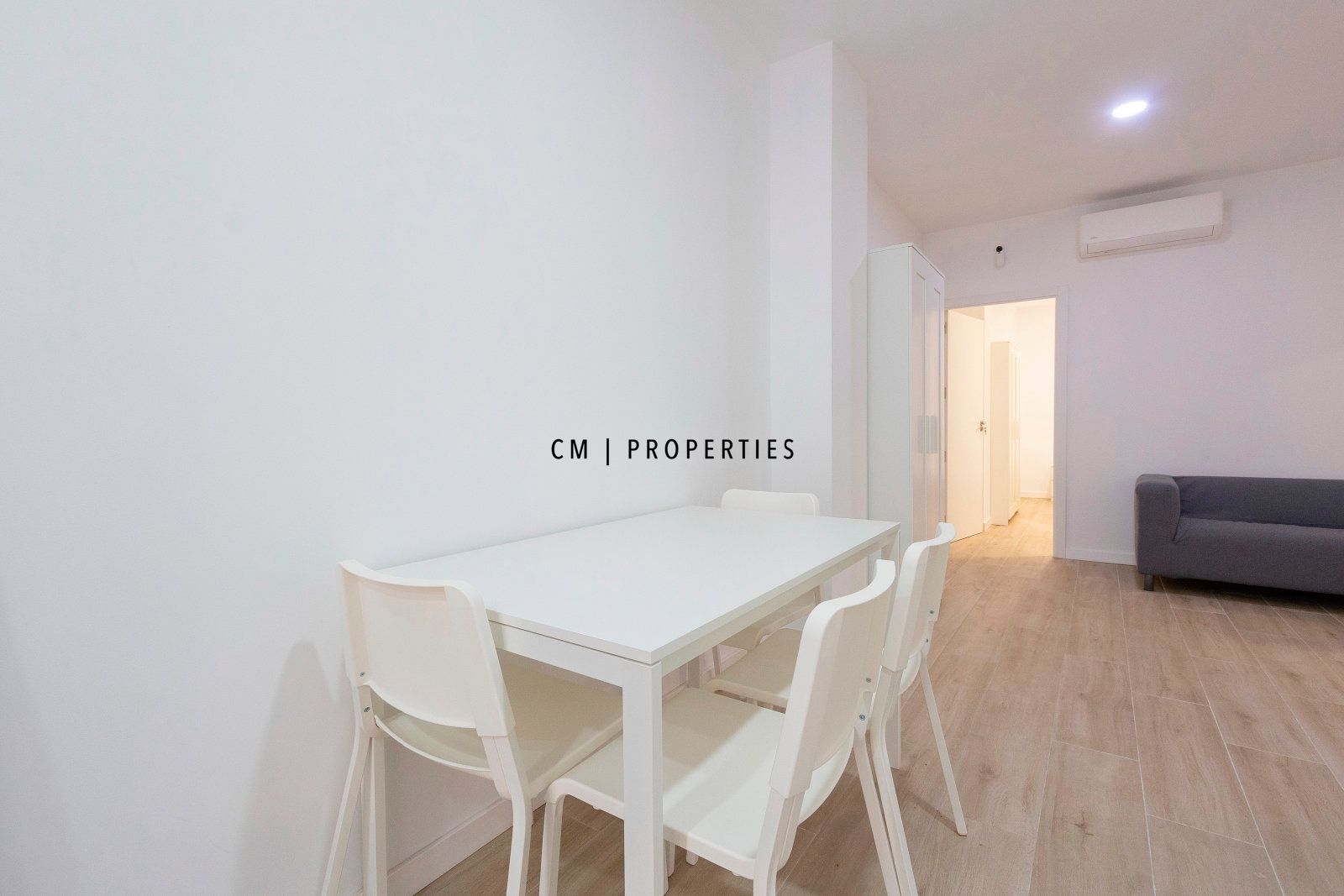 Bedroom of Flat for sale in Burjassot  with Furnished