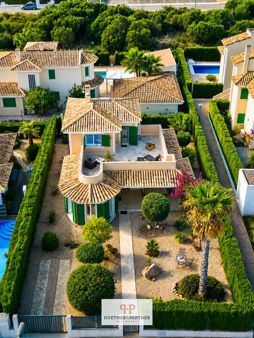 Vista exterior de Casa o xalet en venda en Manacor amb Aire condicionat i Moblat