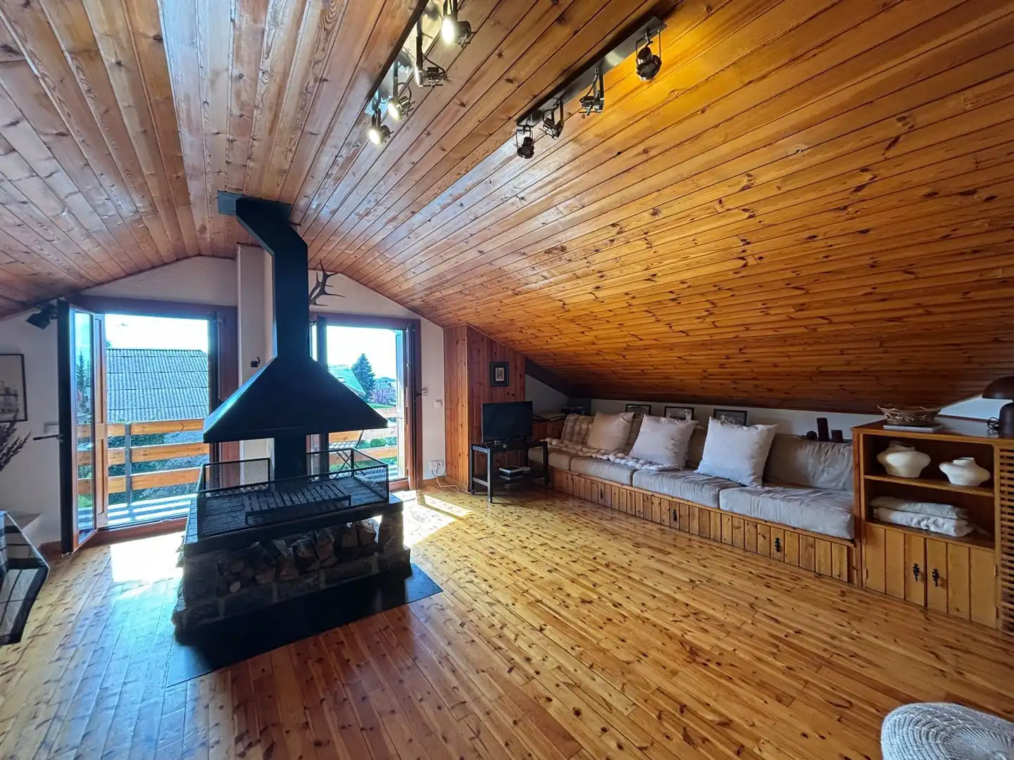 Sala d'estar de Apartament de lloguer en Alp amb Calefacció i Moblat