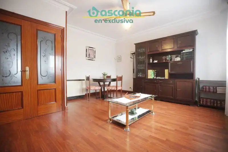 Living room of Flat for sale in Centro - Ariz - Uribarri