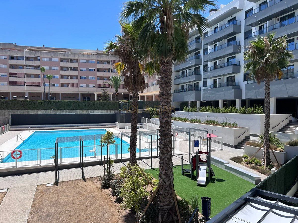Swimming pool of Apartment for sale in Mijas  with Air Conditioner, Heating and Terrace