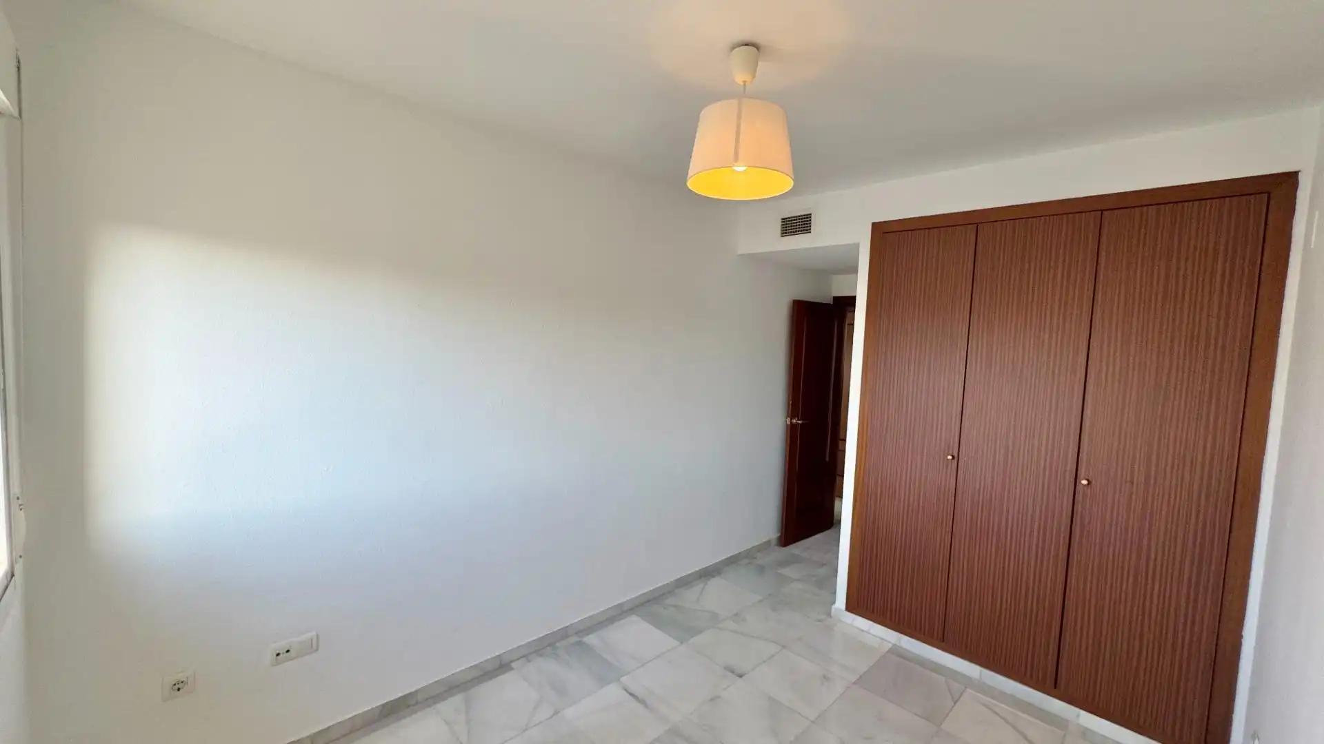 Dormitori de Àtic en venda en Málaga amb Aire condicionat, Terrassa i Piscina comunitària