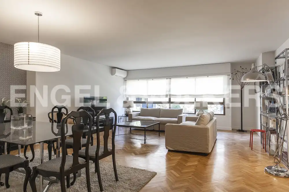 Living room of Flat for rent in Madrid  with Air Conditioner, Heating and Private garden