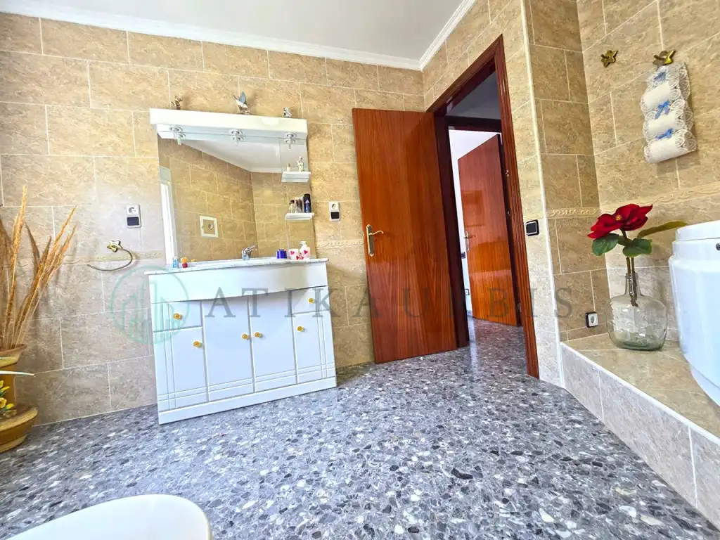 Haus zum Verkauf in Barrio Rio Bermuza, imagen 17