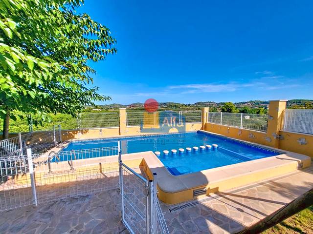 Casa-chalet en Venta en Montroy