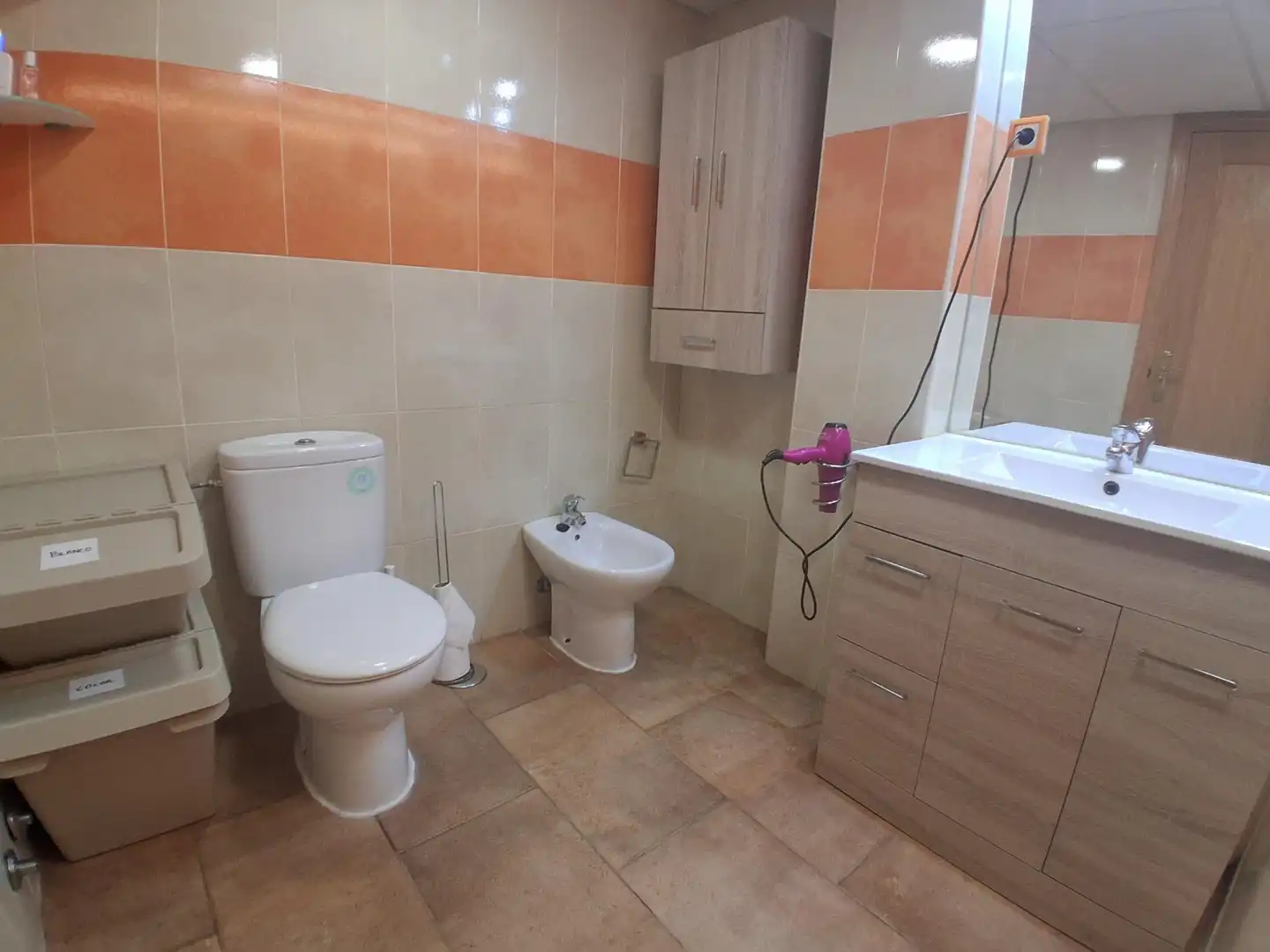 Baño de Piso en venta en Cedillo del Condado con Calefacción y Trastero