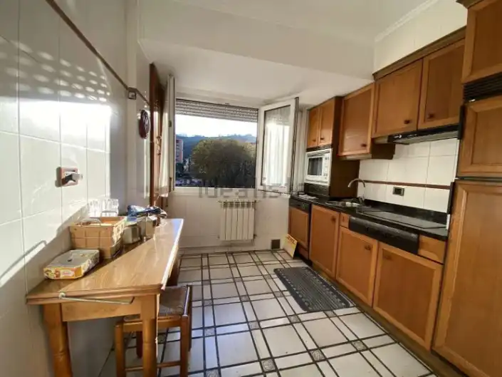 Cocina de Piso en venta en Bergara con Calefacción, Trastero y Amueblado