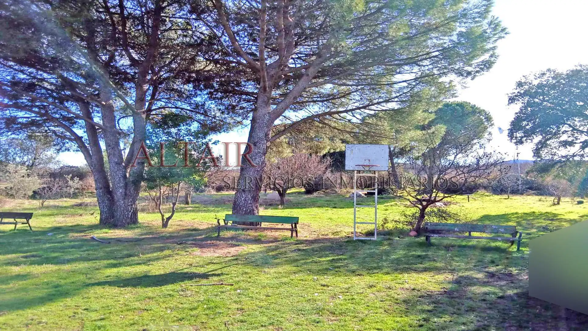 Houses for sale in Cenicientos  with Private garden and Swimming Pool