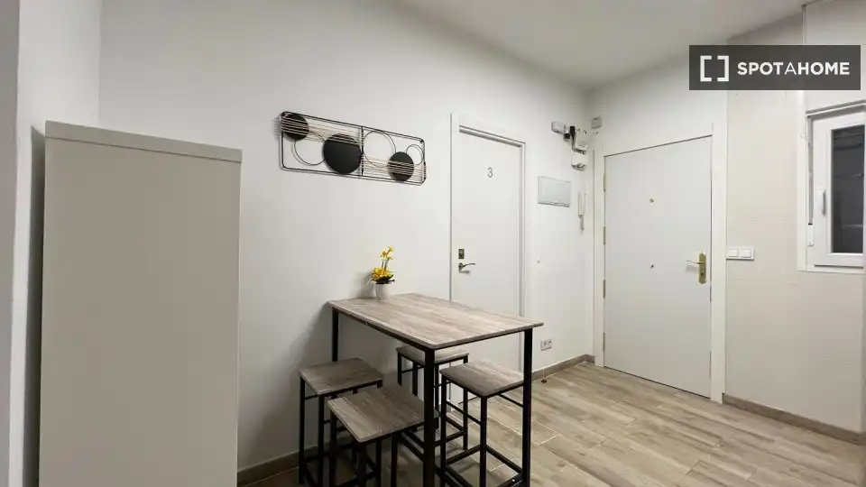 Dining room of Flat for rent in Madrid  with Air Conditioner, Heating and Furnished