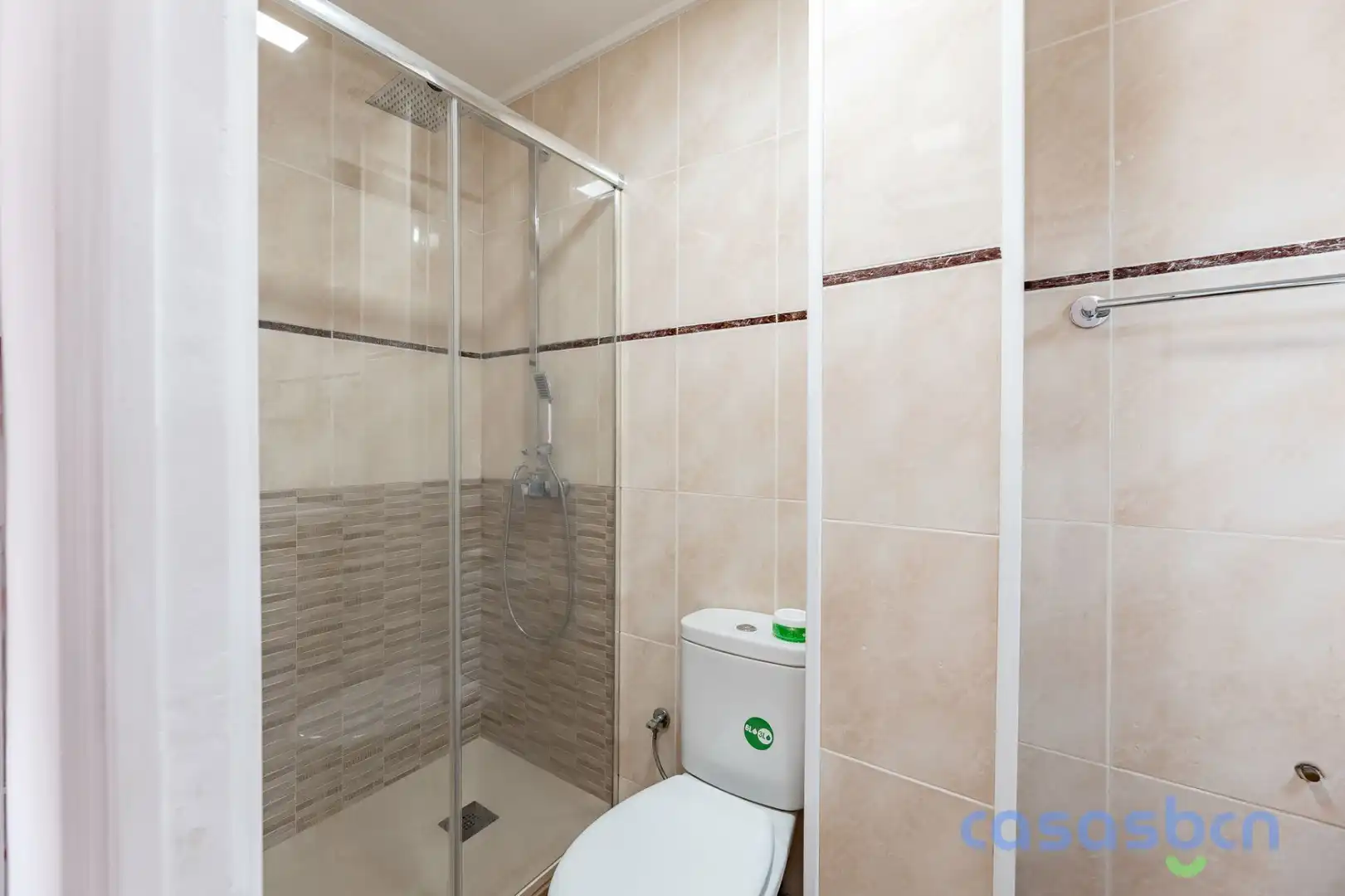 Badezimmer von Wohnung zum Verkauf in Viladecans mit Klimaanlage