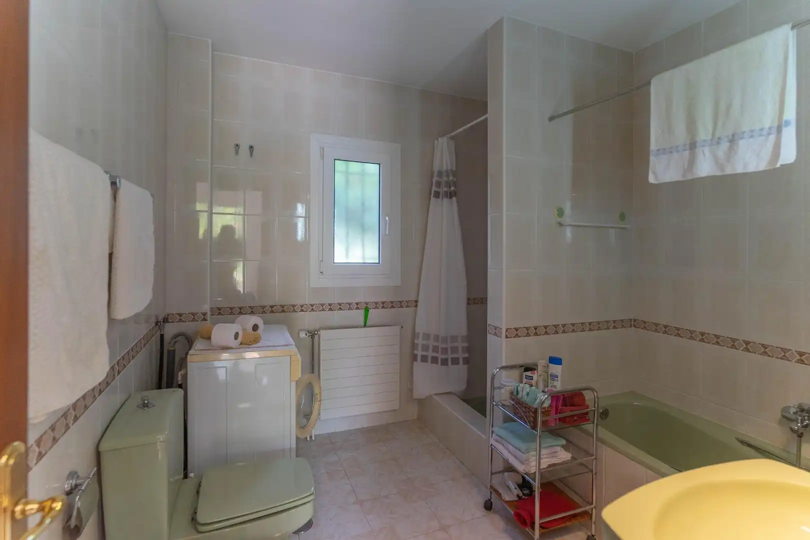 Badezimmer von Haus oder Chalet zum Verkauf in Alhaurín El Grande mit Klimaanlage, Privatgarten und Terrasse