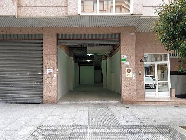 Local comercial en Alquiler en Rúa Dos Remedios en Couto