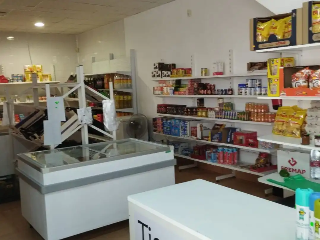 Local de lloguer en Marchena amb Aire condicionat