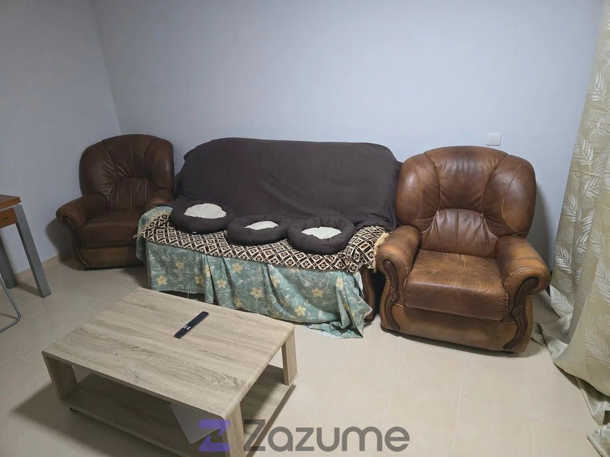 Sala d'estar de Àtic de lloguer en Villatobas amb Aire condicionat, Calefacció i Jardí privat