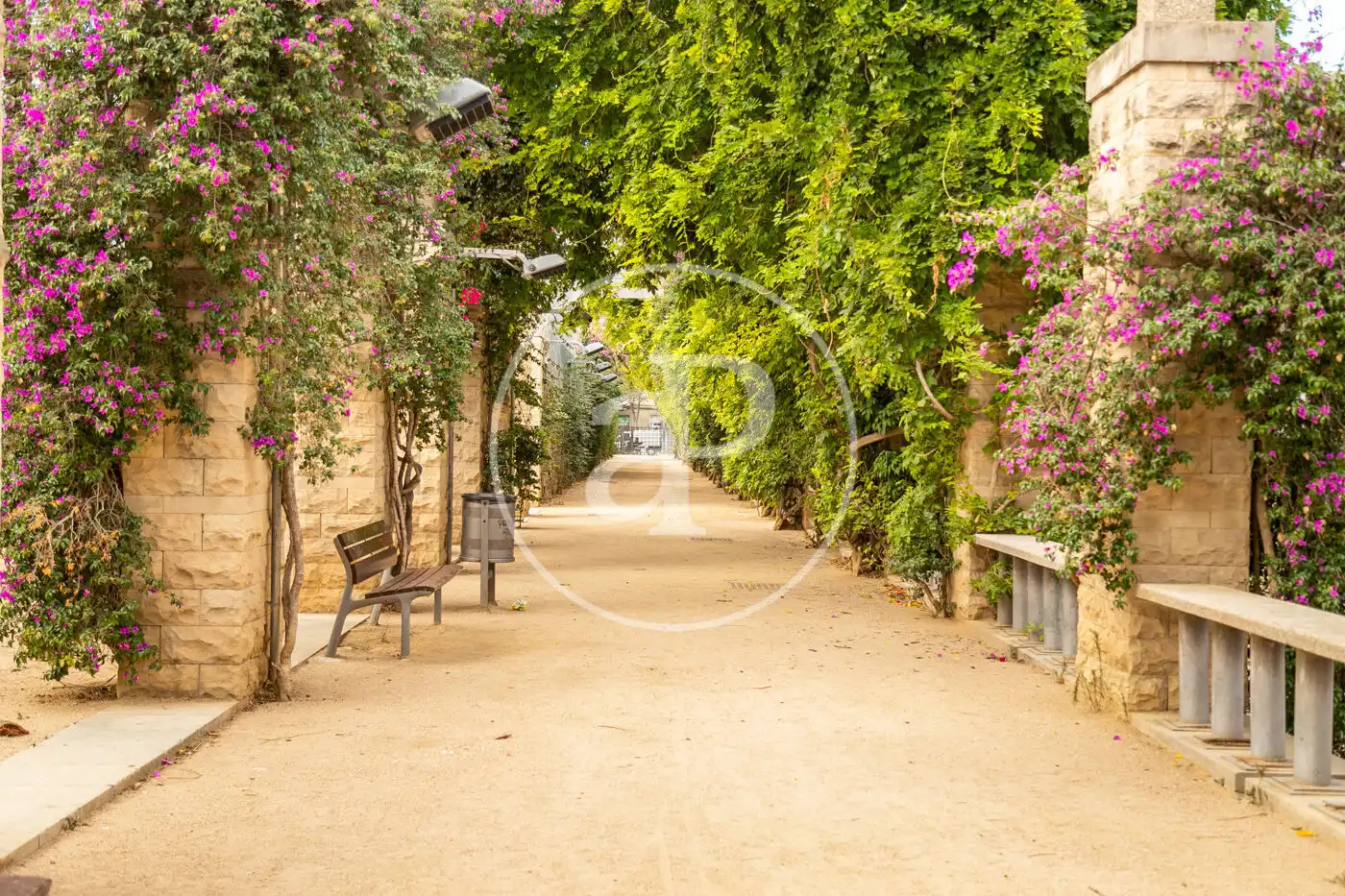 Vista exterior de Piso en venta en Barcelona con Aire acondicionado, Calefacción y Amueblado