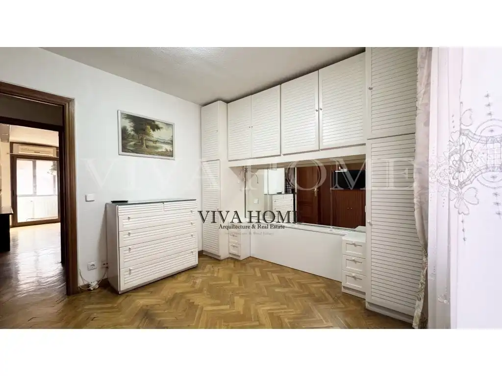 Bedroom of Flat for sale in Madrid