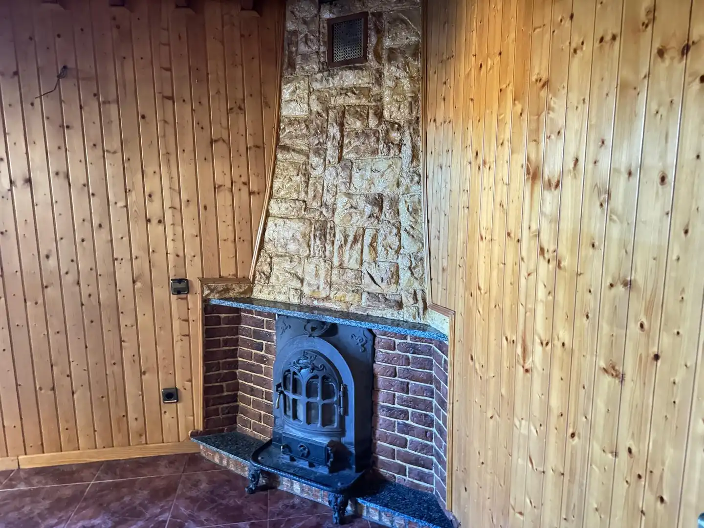 Houses for sale in Mansilla de las Mulas  with Heating, Private garden and Storage room