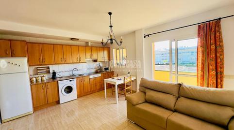 Foto 5 de Piso en venta en San Luis de Sabinillas, Málaga