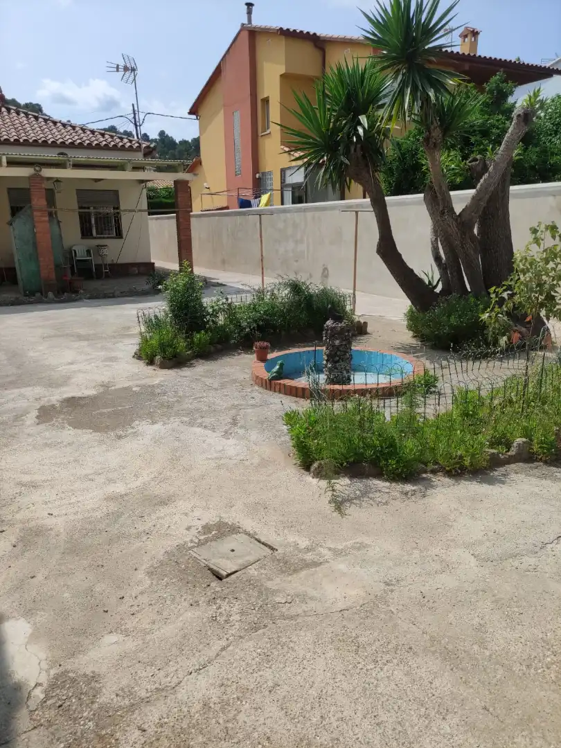 Garden of Houses for sale in Sant Andreu de la Barca  with Heating and Storage room
