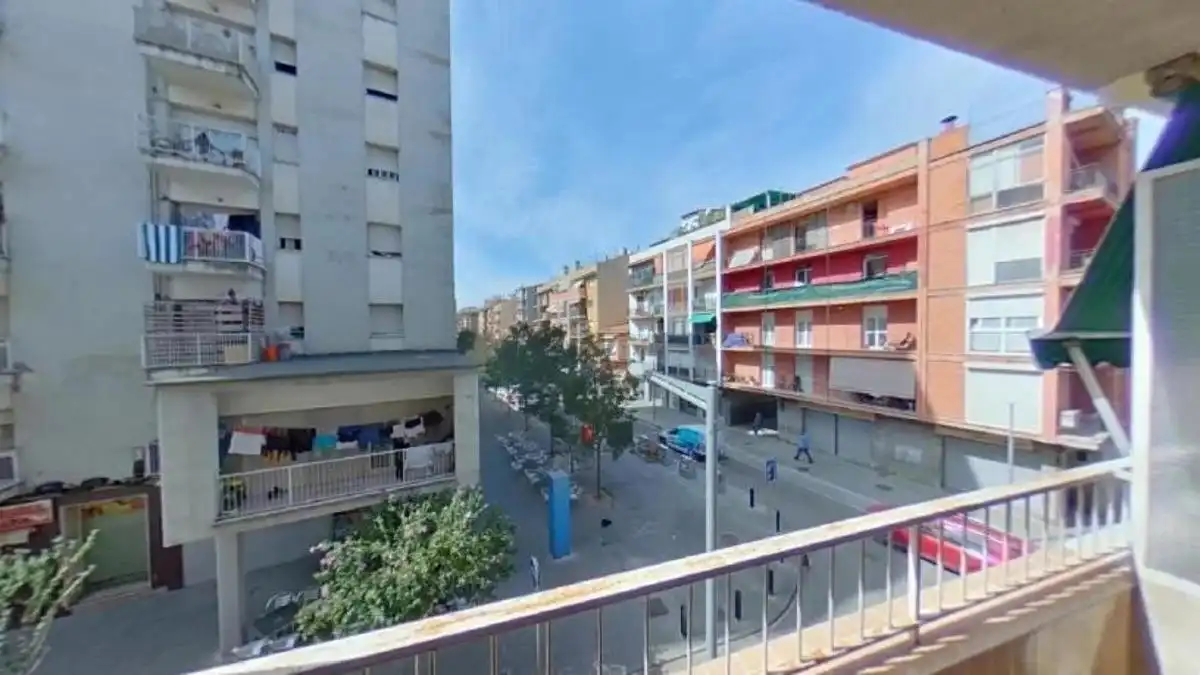 Vista exterior de Apartamento en venta en Salt con Balcón