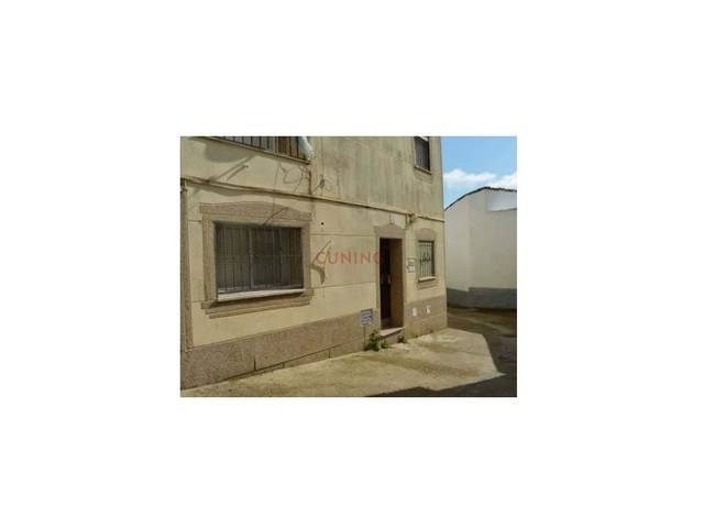 Casa adosada en Venta en Sierra de Fuentes