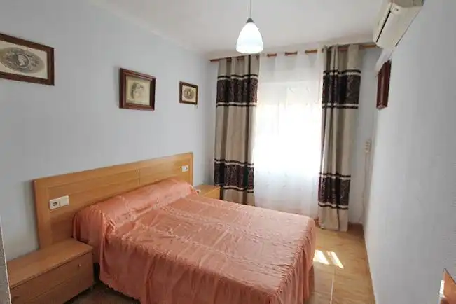 Habitación de Casa o chalet en venta en Guardamar del Segura con Aire acondicionado, Jardín privado y Terraza