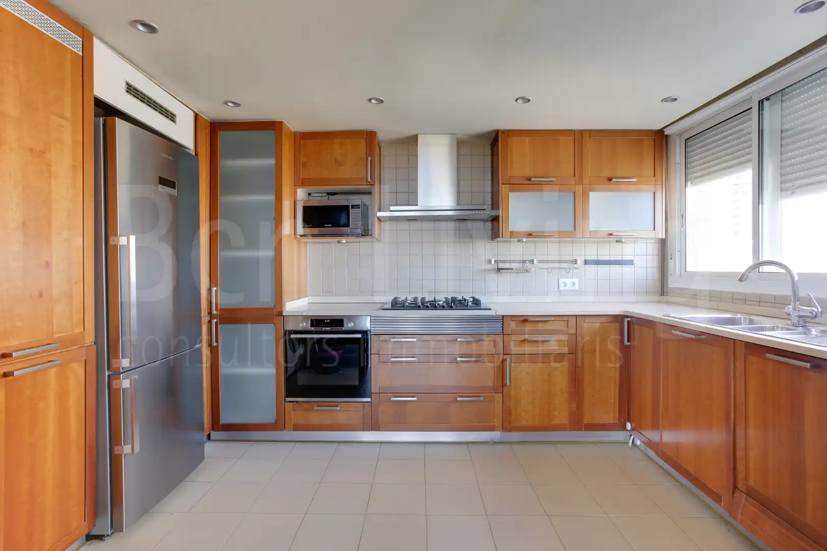 Cocina de Piso de alquiler en Barcelona con Aire acondicionado, Terraza y Trastero