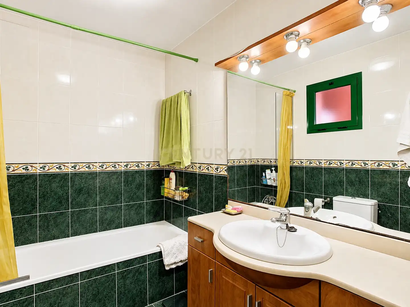 Apartamento con ascensor en venta en Calle las Dalias, Fuengirola, Spain, imagen 42
