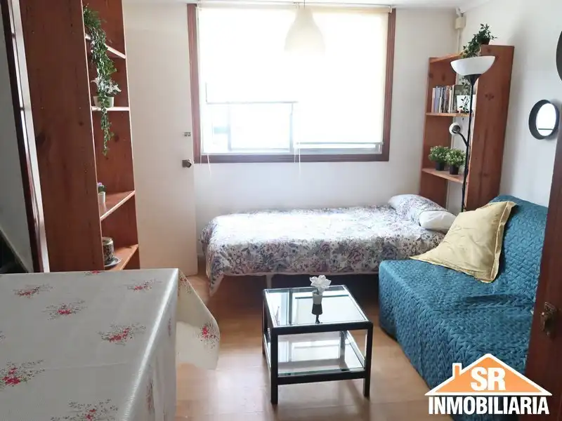Loft zur Miete in Rúa Nogueira, Liáns