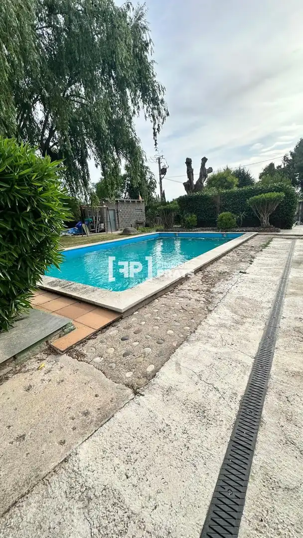 Piscina de Casa adosada en venda en Lleida amb Aire condicionat, Calefacció i Traster