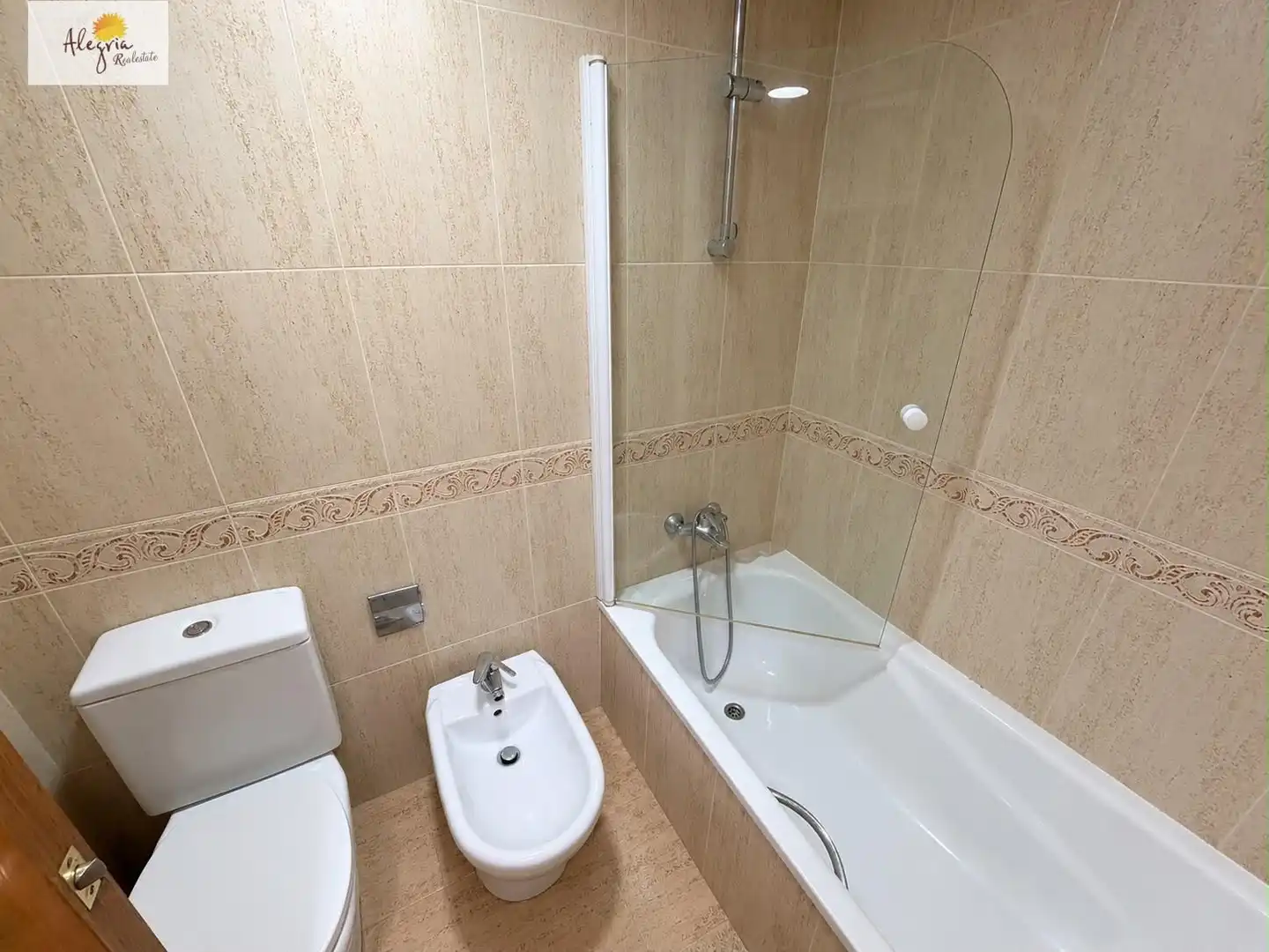 Bathroom of Apartments for rent in La Patacona