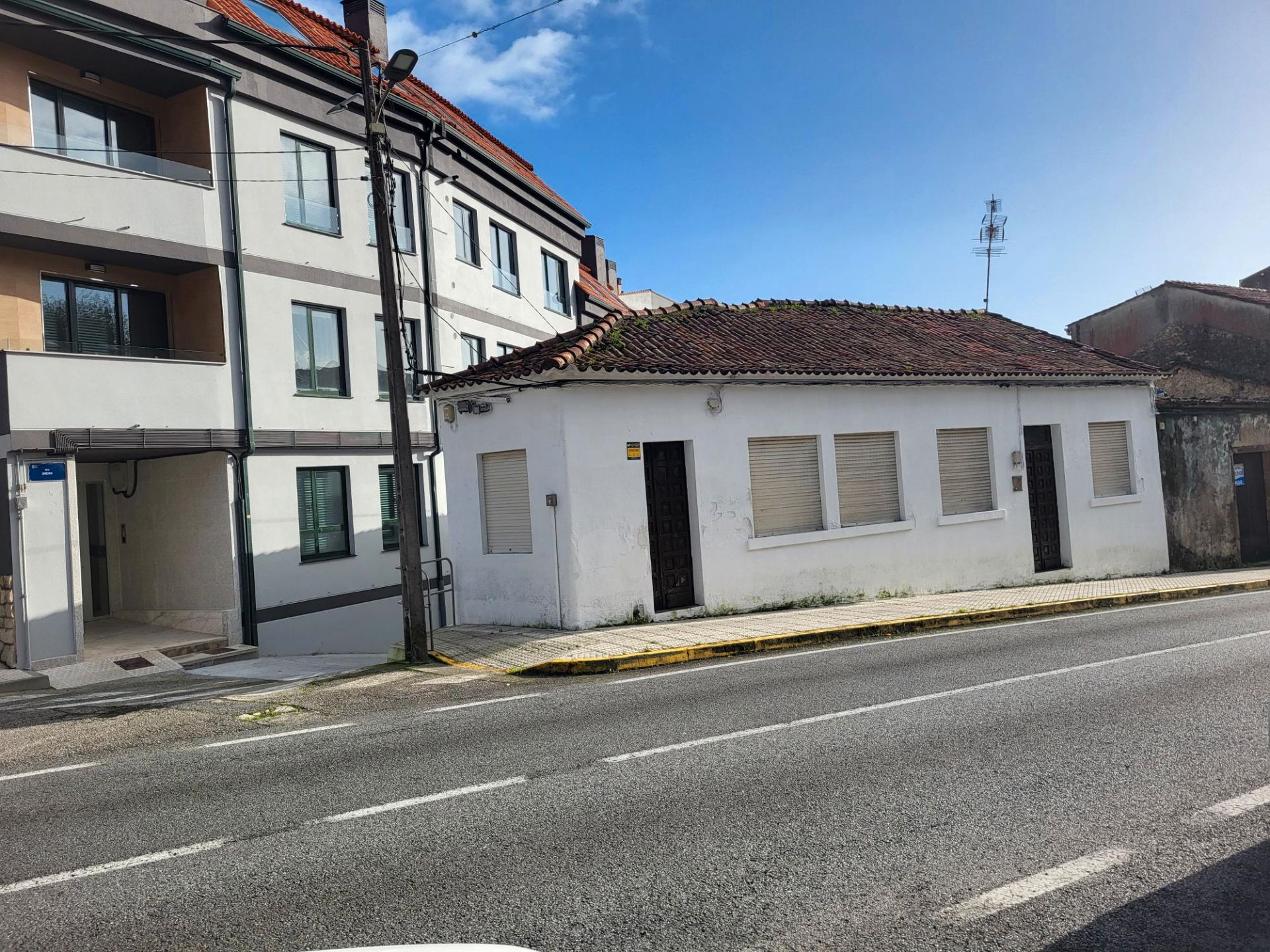 Vista exterior de Casa o xalet en venda en Boiro amb Moblat