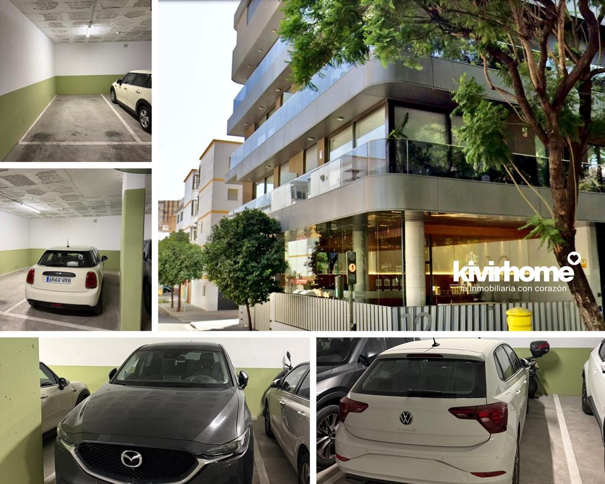 Exterior view of Garage for sale in  Sevilla Capital