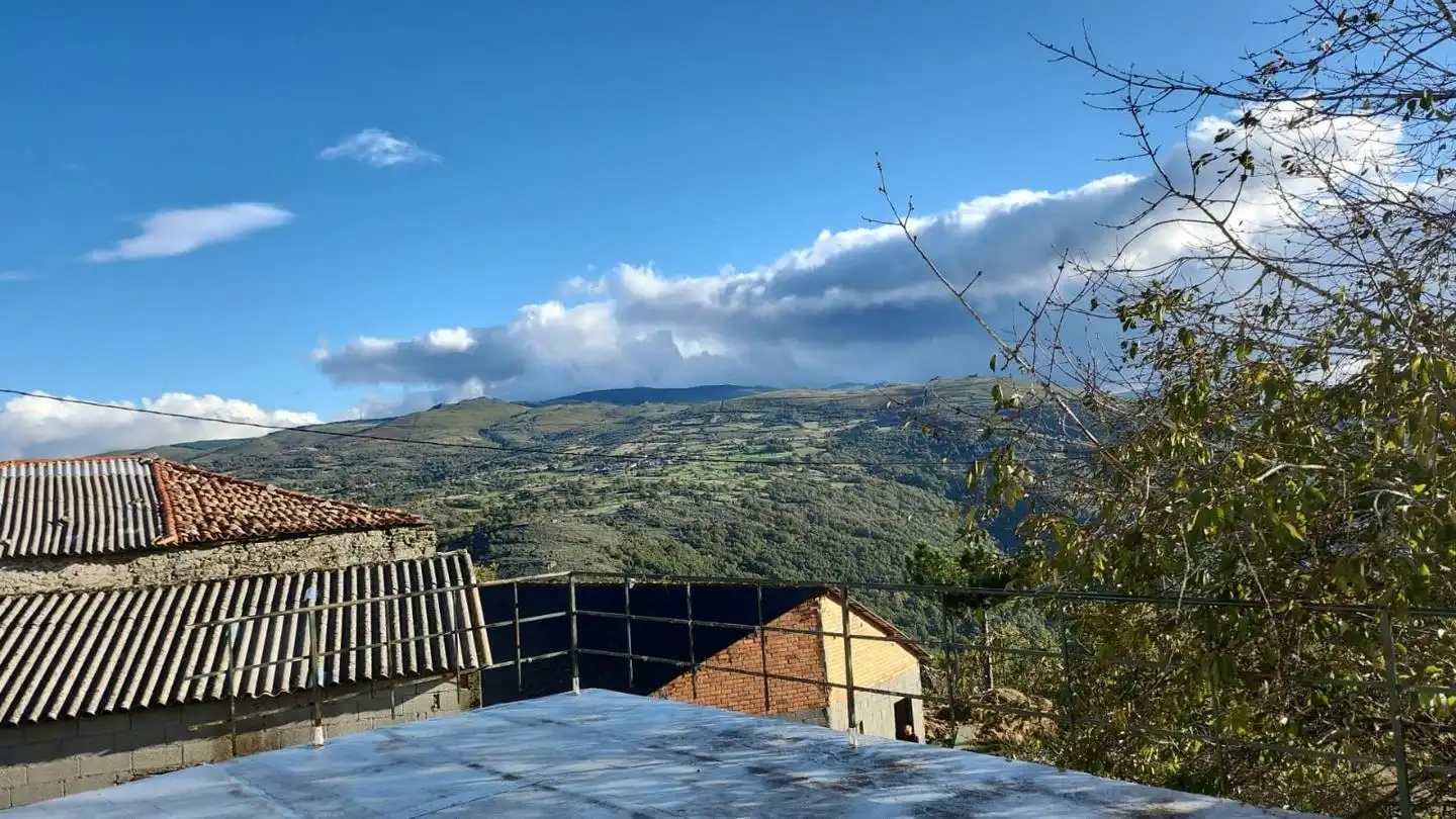 Vista exterior de Casa o chalet en venta en Chandrexa de Queixa con Jardín privado y Terraza