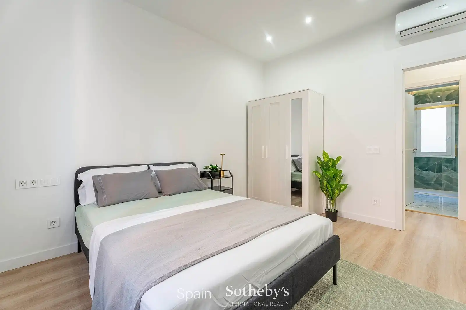 Appartement compact avec ascenseur à vendre à Paseo de la Reina Cristina, imagen 12