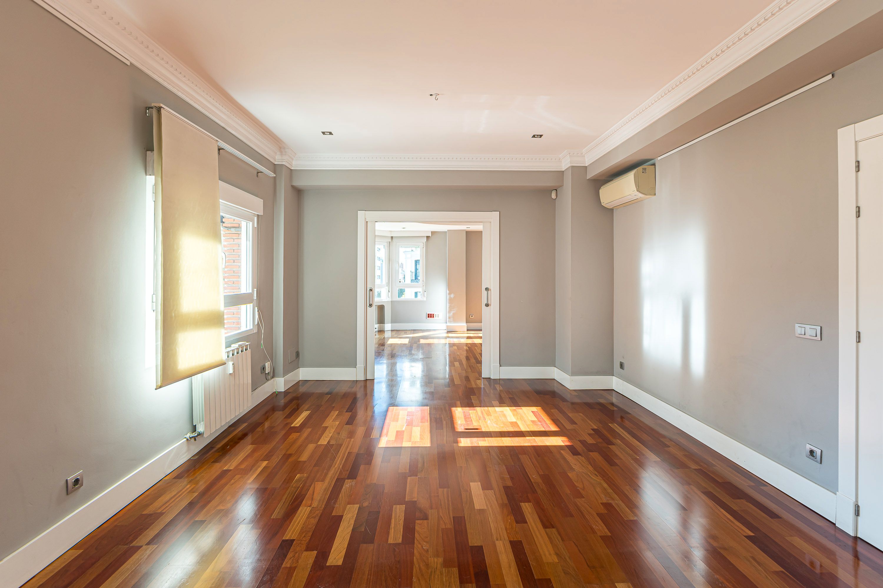 Apartament en venda en  Madrid Capital amb Calefacció, Parquet i Terrassa