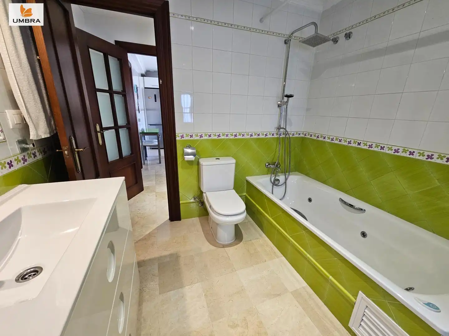 Badezimmer von Wohnung zum Verkauf in Alcalá de los Gazules