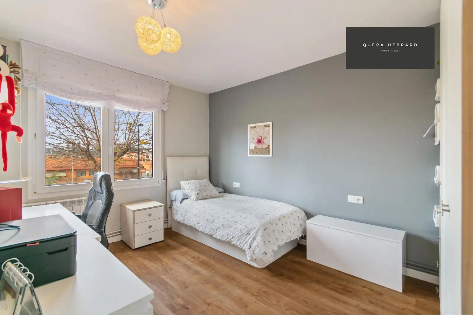 Habitación de Casa adosada en venta en Rubí con Aire acondicionado, Calefacción y Parquet